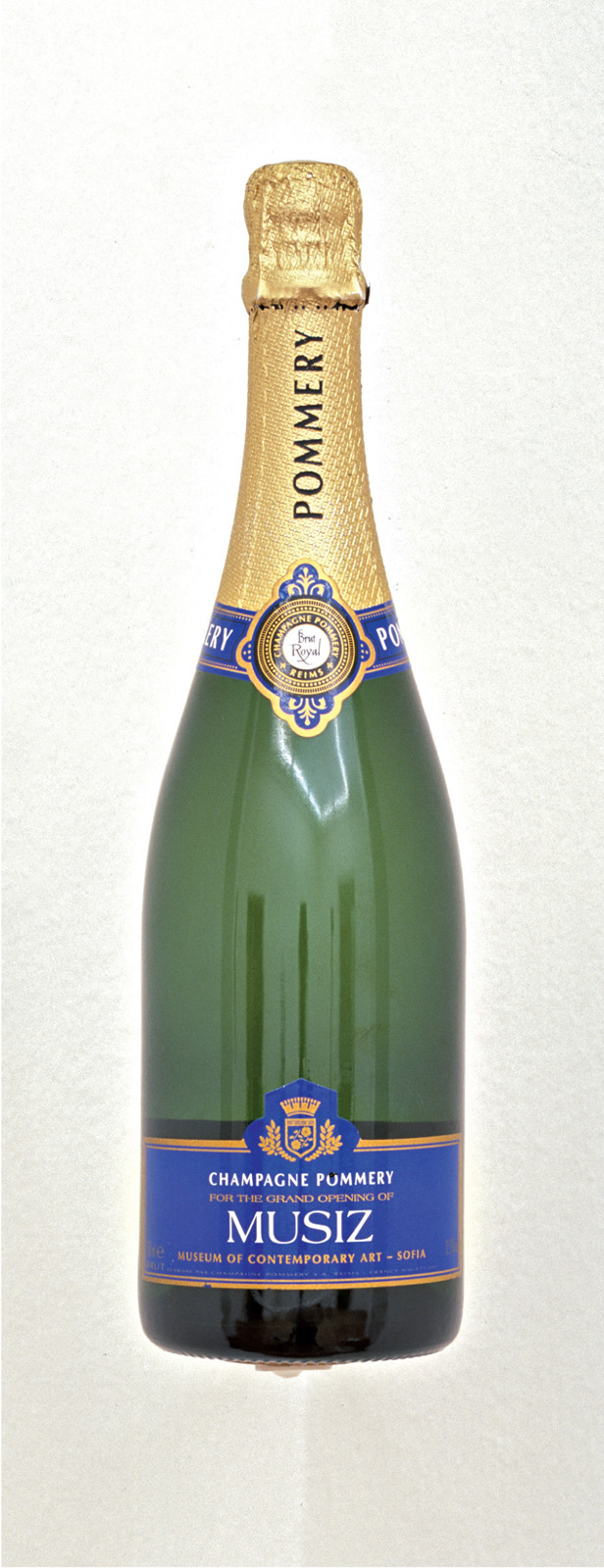 MUSIZ (Champagne Pommery for the Grand Opening of the Museum for Contemporary Art – Sofia), 2008. Work manufactured by Pommery S.A. and for the exhibition “L’Art en Europe : Expérience Pommery#5”.